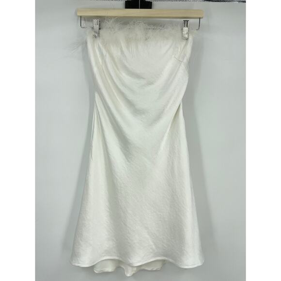 Lovers and Friends | Moira Mini Dress in White Strapless Satin Feather Trim XS - Picture 3 of 13